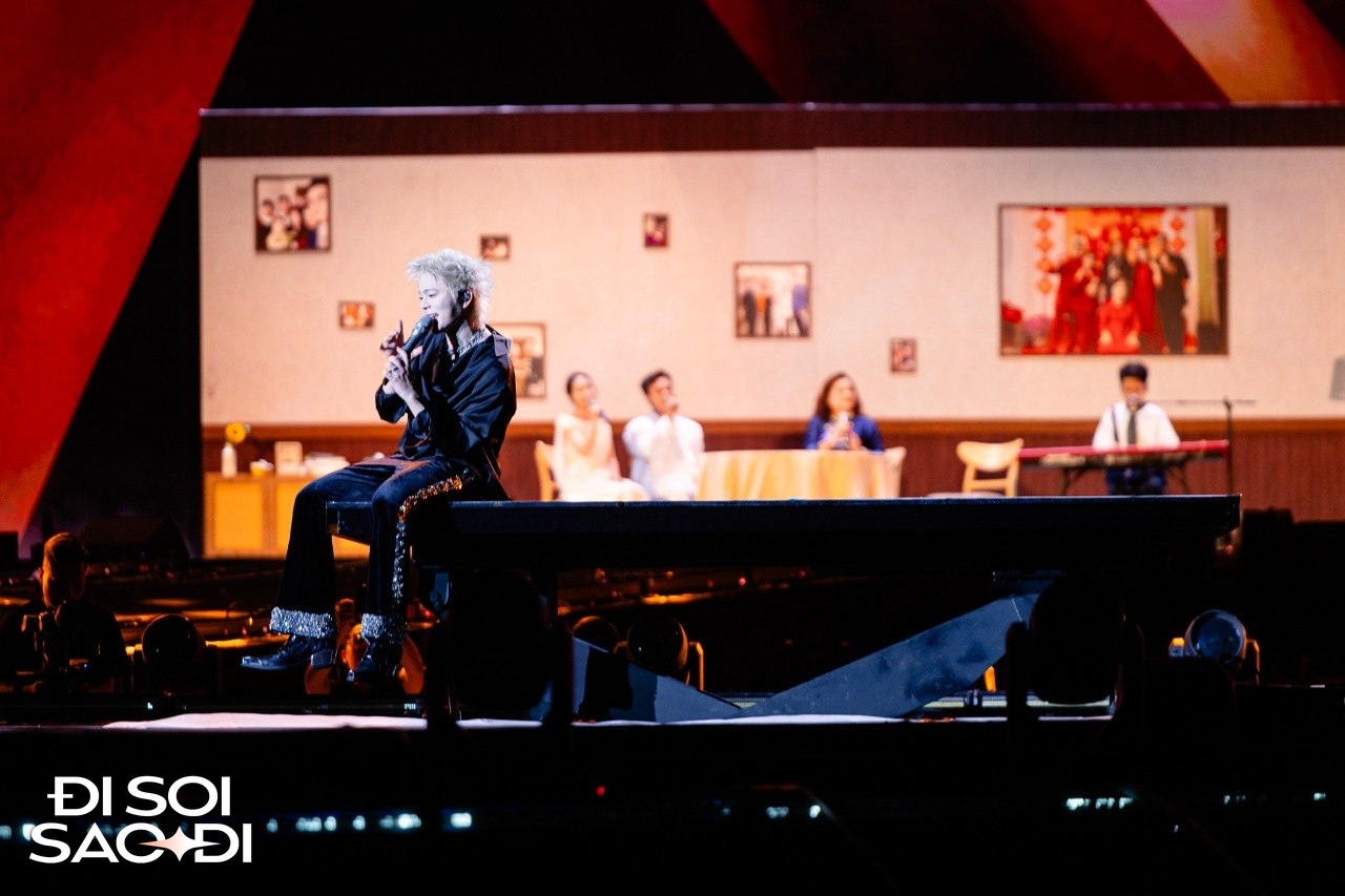 RHYDER và concert LUMINARHY: Ở tuổi 25, một nghệ sĩ trẻ chứng minh mình đủ sức gánh cả giấc mơ lớn!- Ảnh 18. RHYDER và concert LUMINARHY: Ở tuổi 25, một nghệ sĩ trẻ chứng minh mình đủ sức gánh cả giấc mơ lớn!- Ảnh 18.