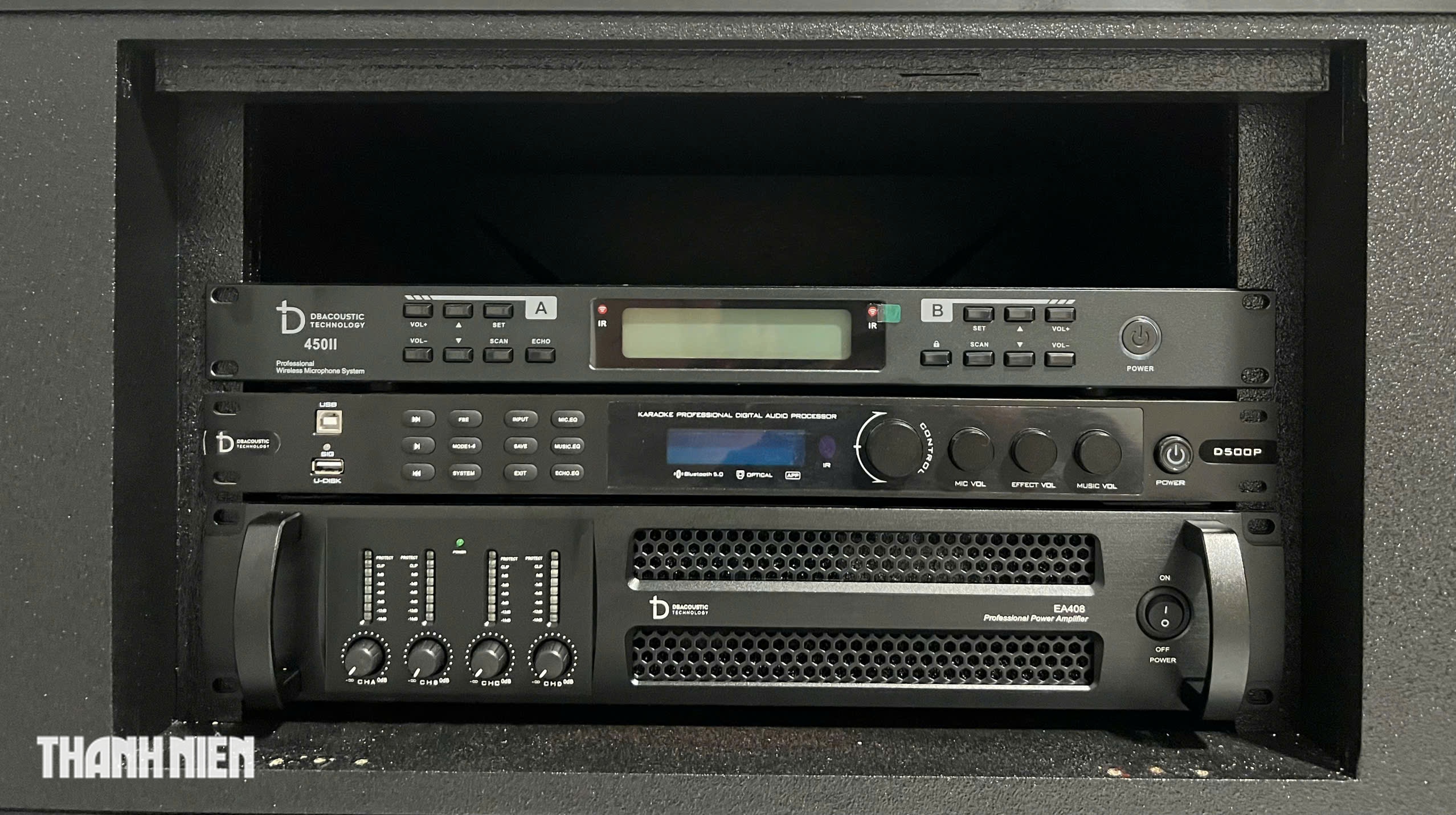 Tại sao những chiếc laptop 'xịn' nhất vẫn dùng cổng USB từ 26 năm trước? - Ảnh 2.