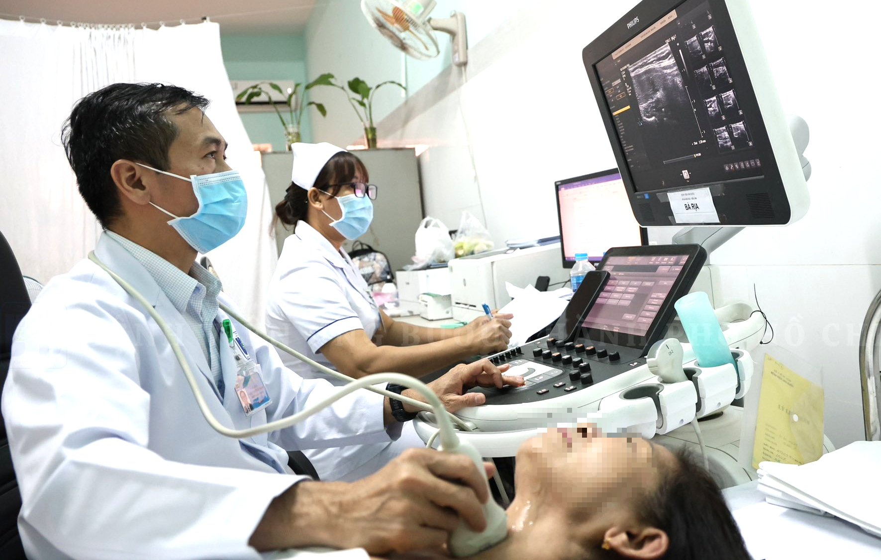 TP.HCM: 4.578 ca phải chuyển tuyến, bức tranh đáng lo sau khám sức khỏe - Ảnh 2.