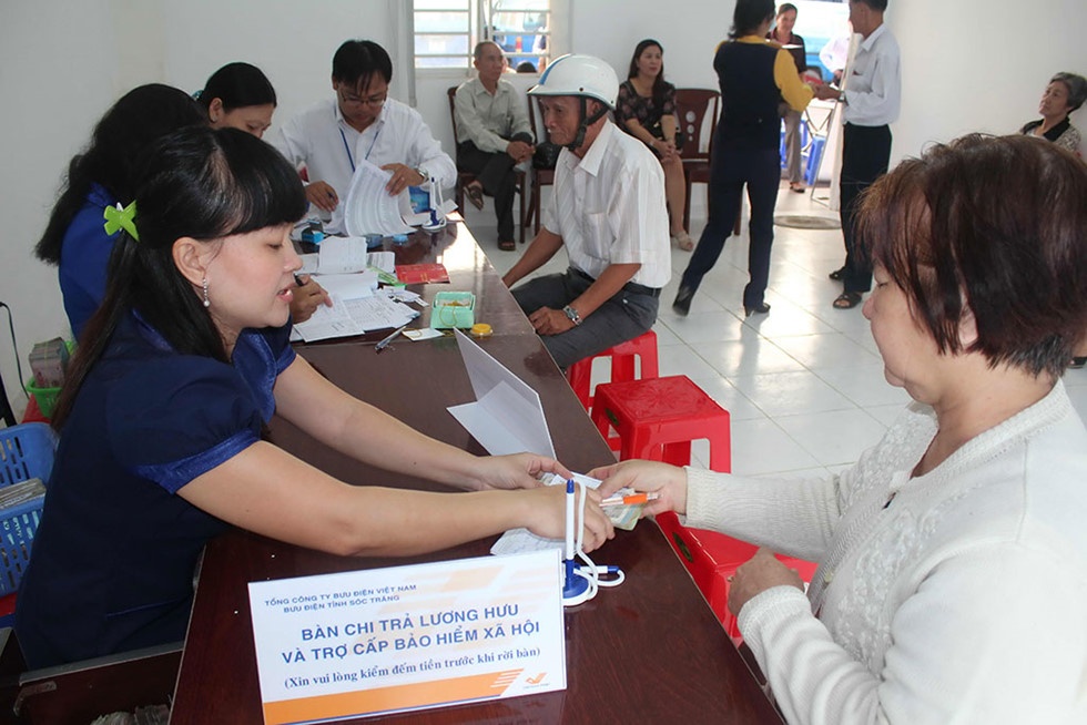 Lo ngại lương hưu thấp khi chỉ đóng BHXH 15 năm- Ảnh 1.