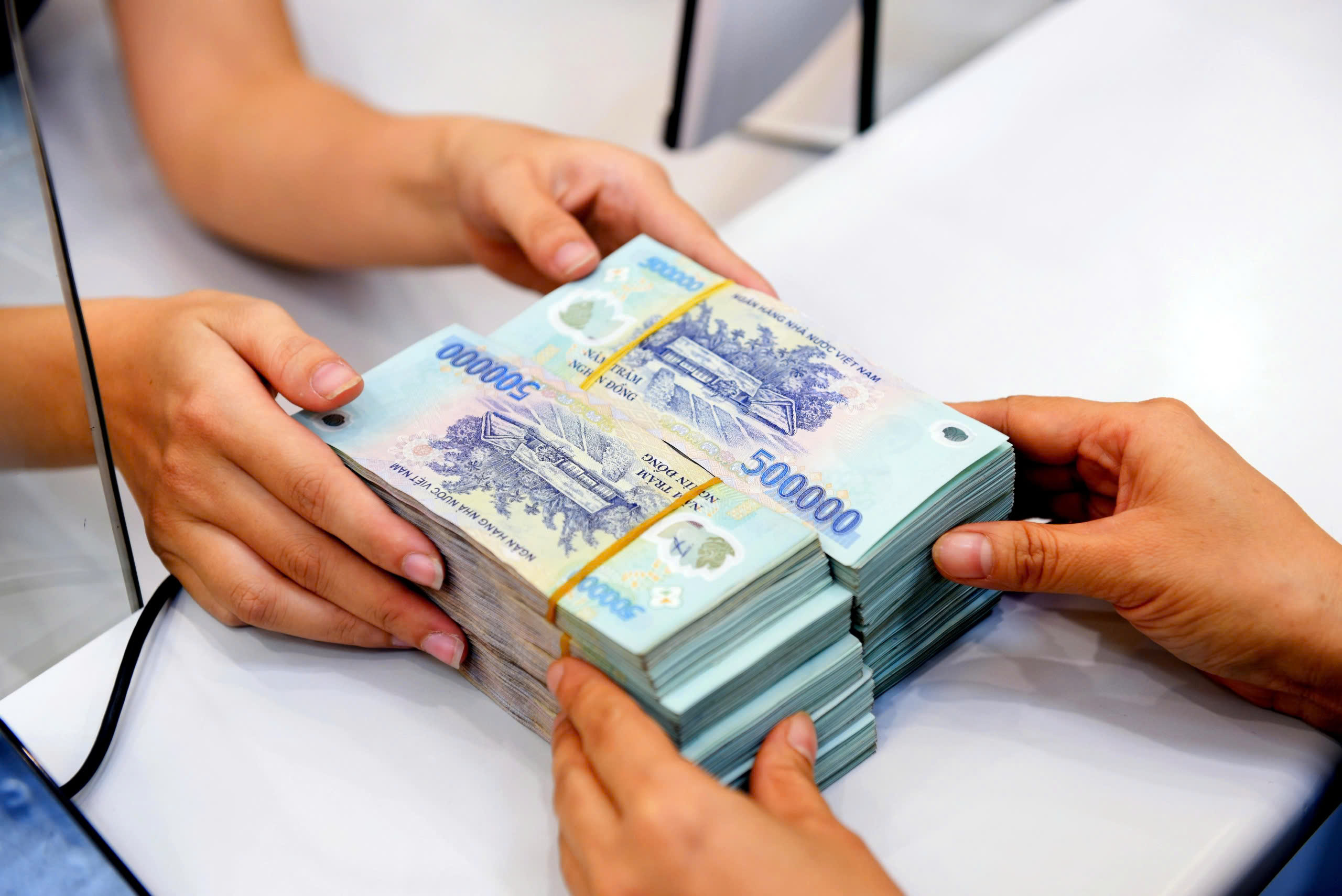 12 doanh nghiệp xin thử nghiệm cho vay ngang hàng- Ảnh 1.