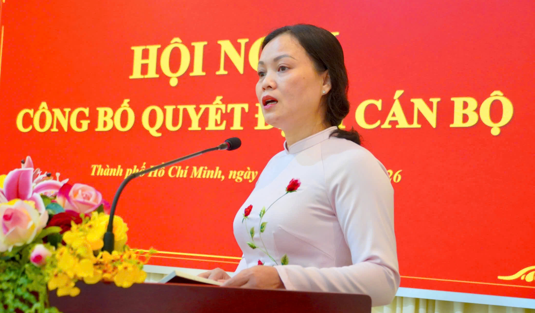 Bí thư Đảng ủy phường Tân Thành làm Phó giám đốc Sở Nội vụ TP.HCM  - Ảnh 2.