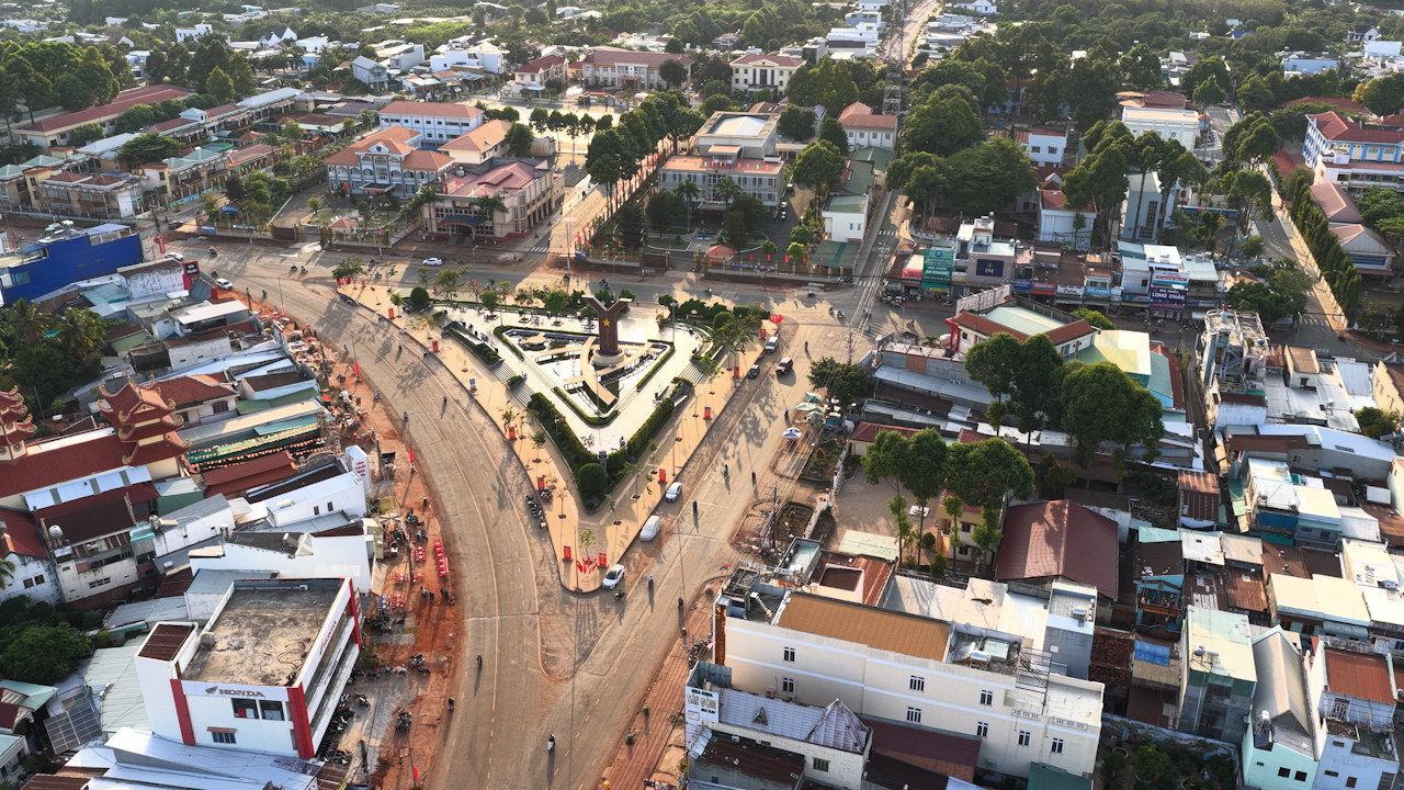  Xuân Lộc lấy hạ tầng – dịch vụ - du lịch là trụ cột phát triển - Ảnh 1.