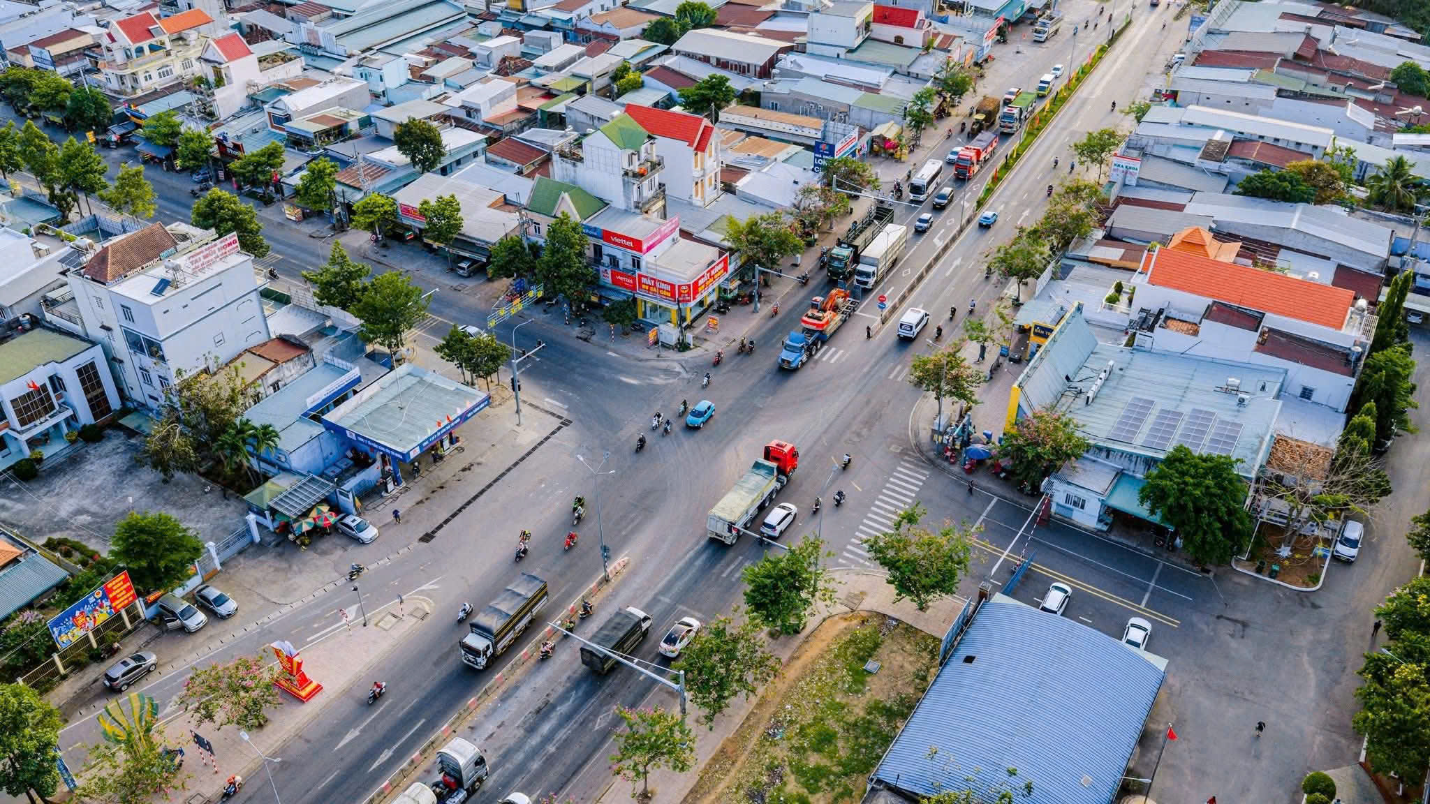  Xuân Lộc lấy hạ tầng – dịch vụ - du lịch là trụ cột phát triển - Ảnh 2.