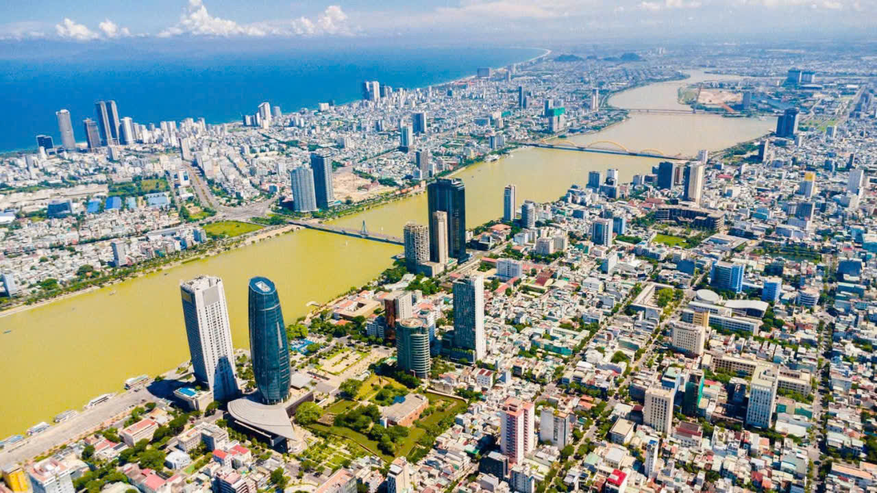 Đà Nẵng lên tiếng về lo ngại cao ốc bủa vây che chắn tầm nhìn sông Hàn - Ảnh 1.