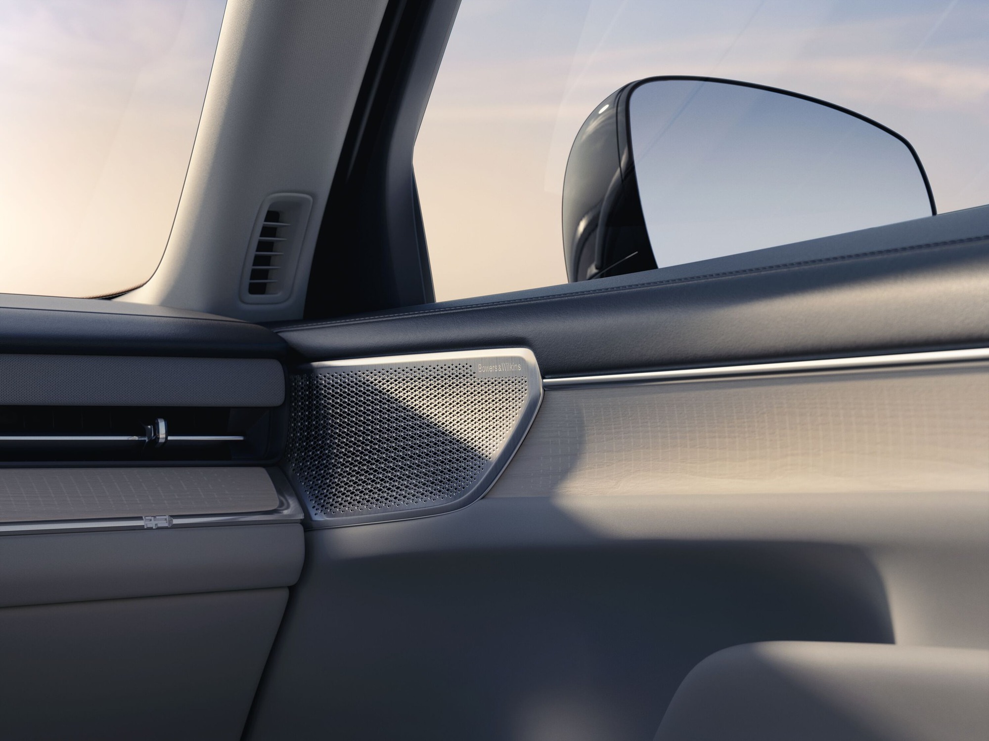 Một sai lầm phổ biến khiến loa ô tô nhanh xuống cấp - Ảnh 1.