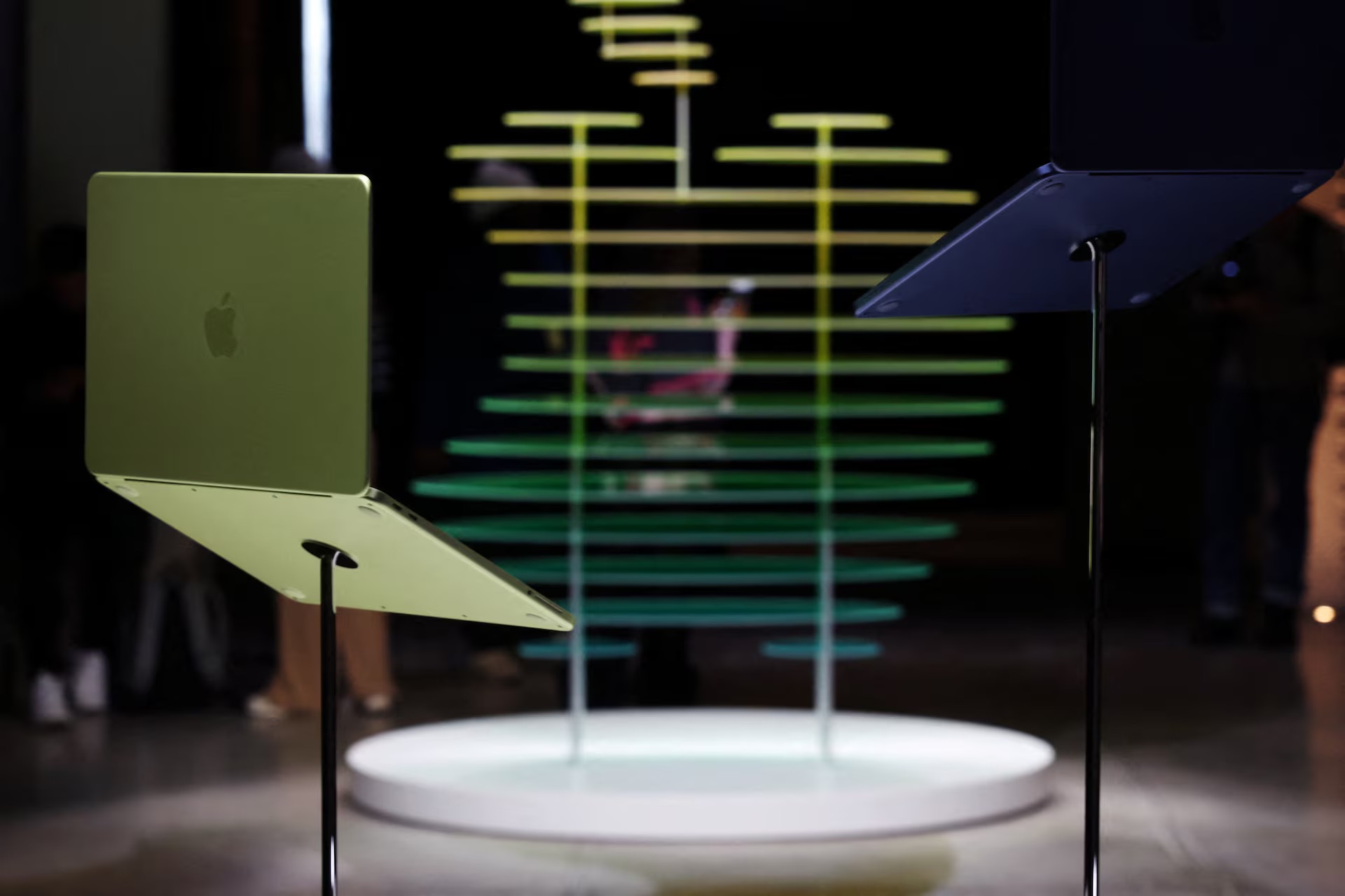 MacBook Neo mở bán ở Việt Nam, 'đe dọa' thị phần laptop Windows - Ảnh 1. MacBook Neo mở bán ở Việt Nam, 'đe dọa' thị phần laptop Windows - Ảnh 1.