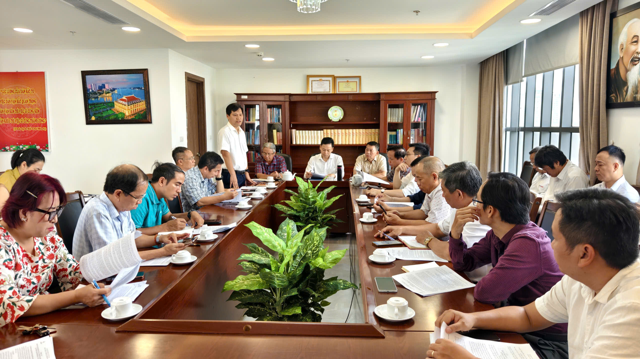 Tiêu thụ điện tại miền Nam vọt hơn 220 triệu kWh/ngày- Ảnh 1. Tiêu thụ điện tại miền Nam vọt hơn 220 triệu kWh/ngày- Ảnh 1.