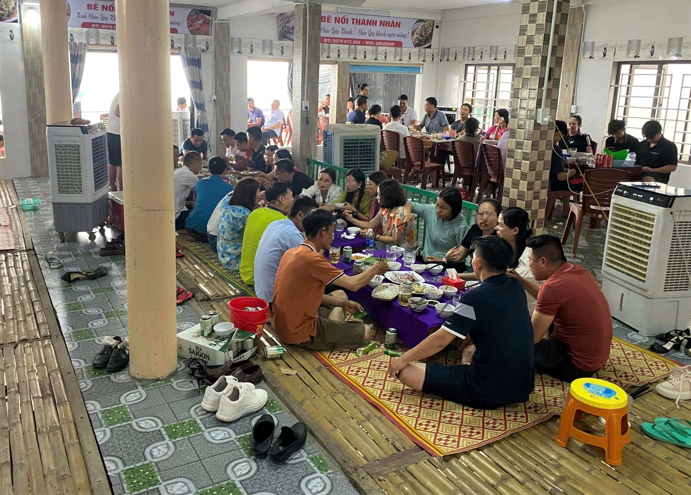 Mùa lộc biển: Theo chân ngư dân săn 'vàng đen'- Ảnh 8.