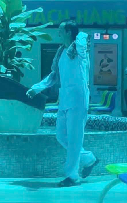 Tình trạng của NS Hoài Linh sau khi lộ ảnh một mình trong bệnh viện- Ảnh 2.