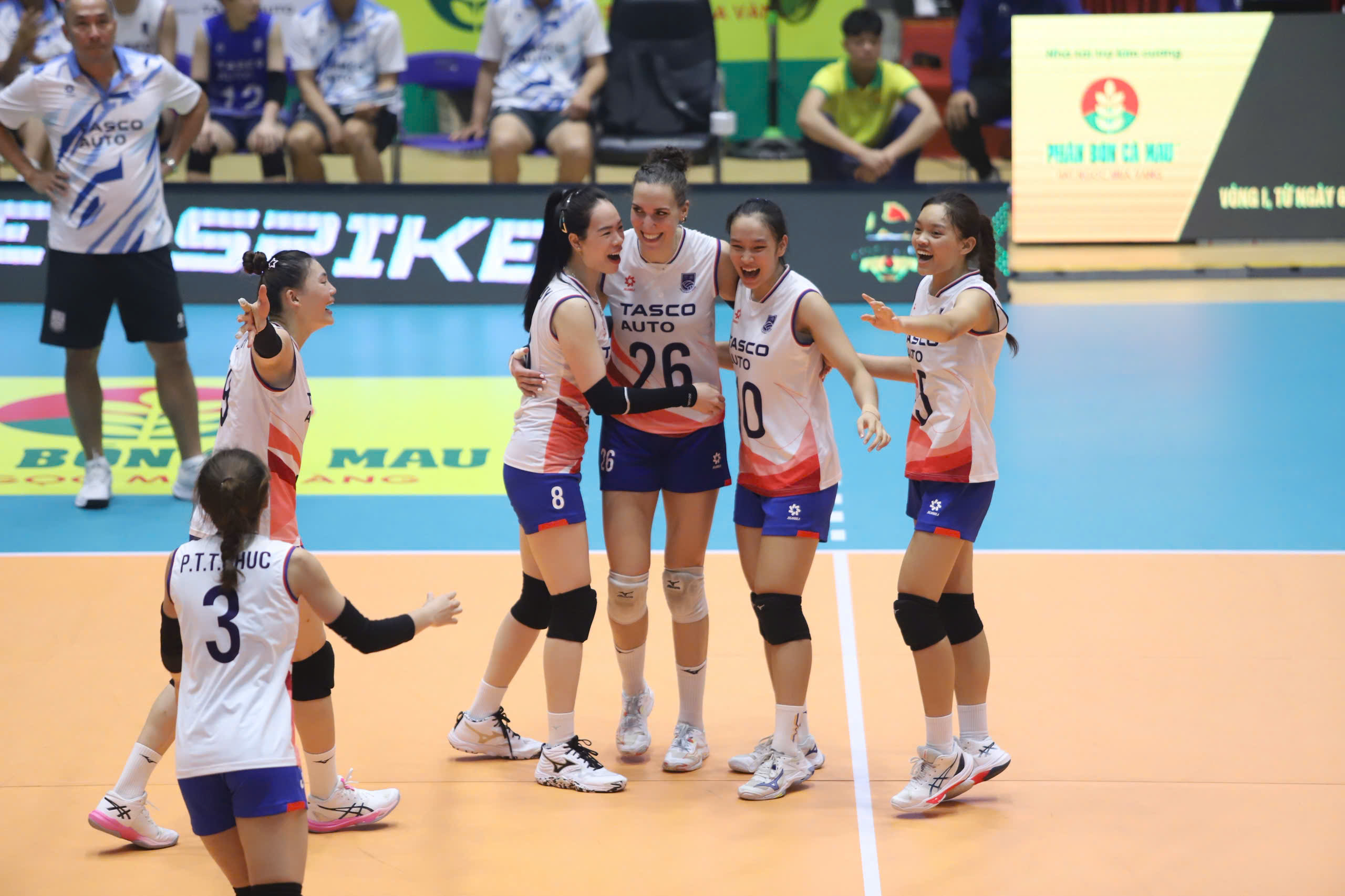 bóng chuyền nữ - Ảnh 1.