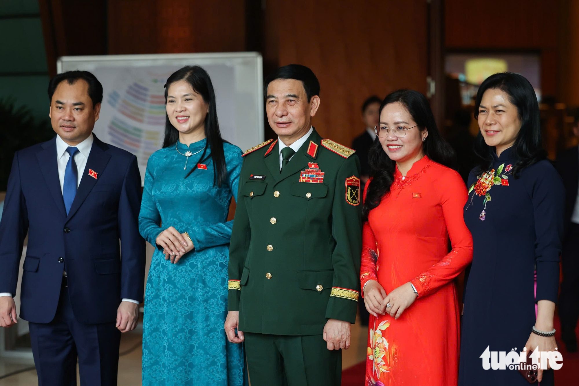 Quốc hội phê chuẩn bổ nhiệm các bộ trưởng nhiệm kỳ mới - Ảnh 1.