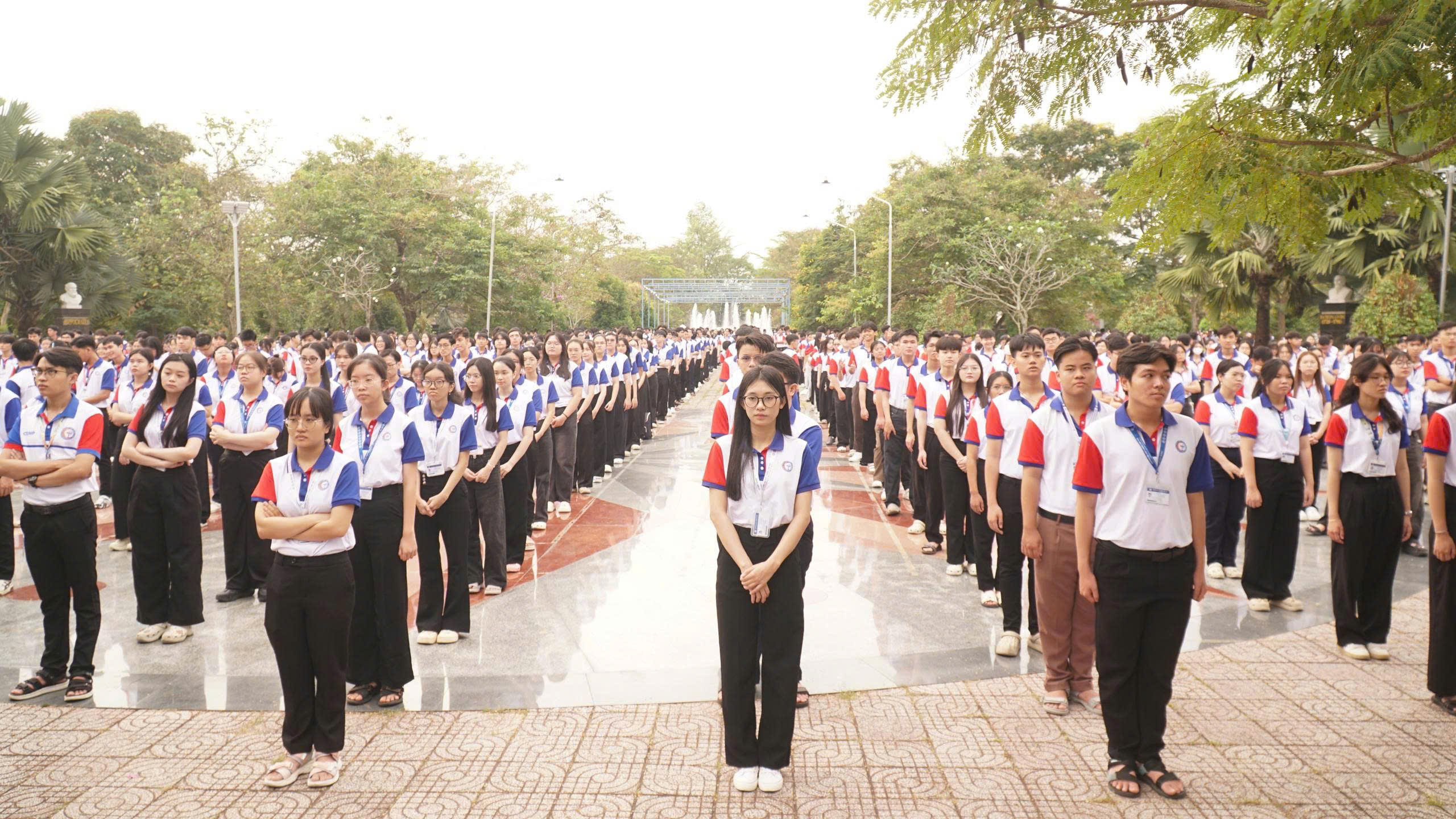 Tuyển sinh Y Dược Cần Thơ có tổ hợp C00: văn - sử - địa - Ảnh 1.