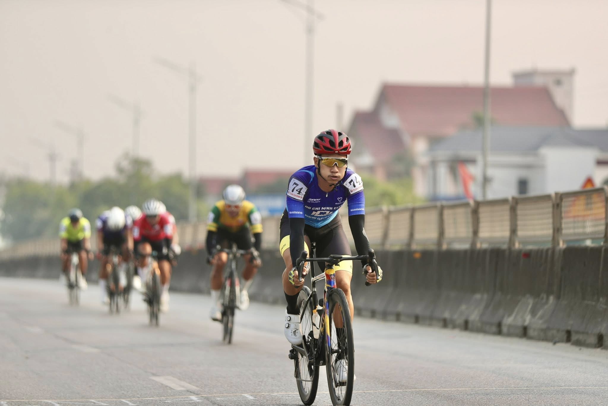 Cúp truyền hình - Ảnh 1.