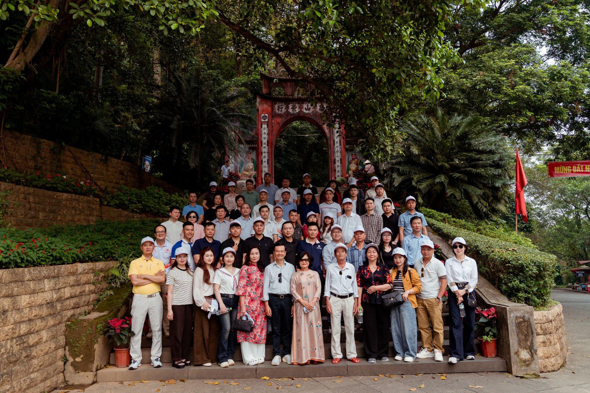 Tôn Đông Á - Ảnh 5.