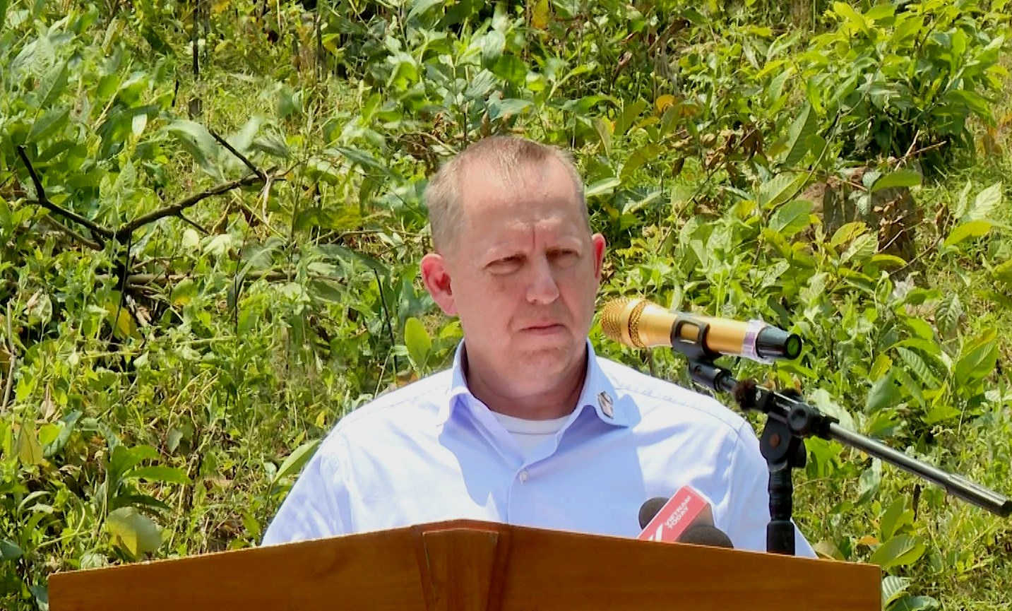 Tưởng niệm 16 người tử nạn khi tìm kiếm quân nhân Mỹ mất tích trong chiến tranh tại Quảng Trị - Ảnh 2.