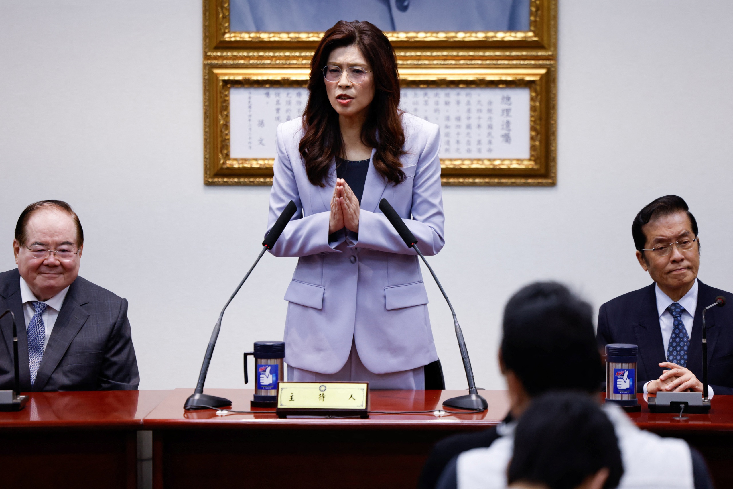 Lãnh đạo đảng đối lập Đài Loan thăm Trung Quốc - Ảnh 1.