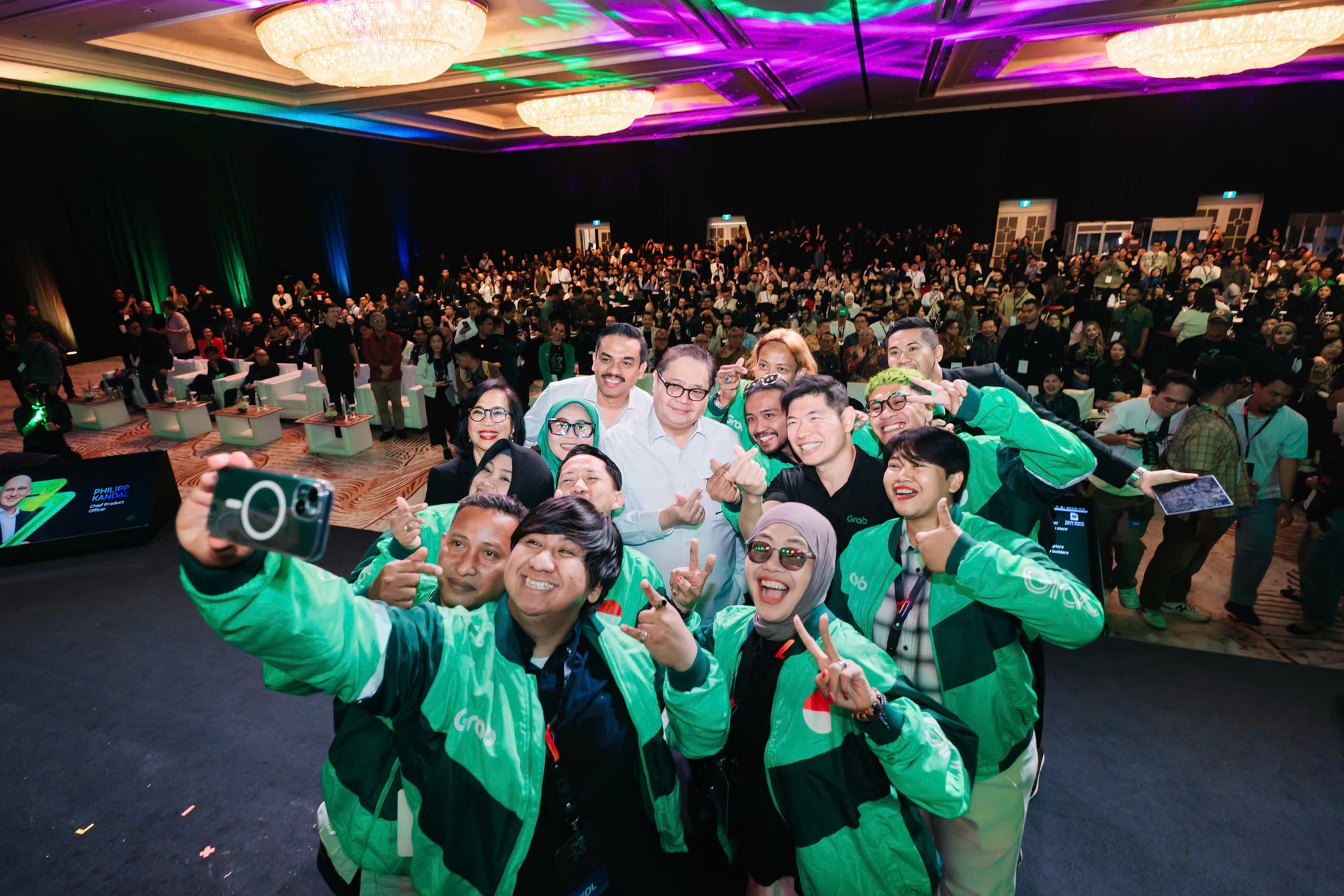 Nhiều dịch vụ AI chuẩn bị đổ bộ Việt Nam - Ảnh 1.