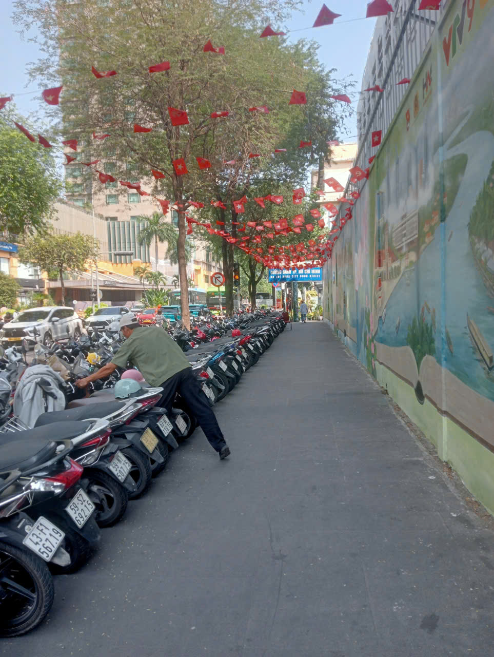 Đường sách TP.HCM - Ảnh 2.