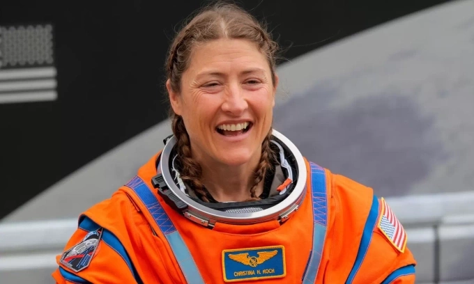 Christina Koch trước ngày phóng. Ảnh: NASA