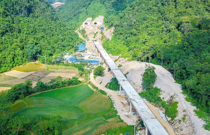 Công trường thi công cao tốc Đồng Đăng - Trà Lĩnh qua Lạng Sơn, Cao Bằng tháng 12/2025. Ảnh: Anh Duy