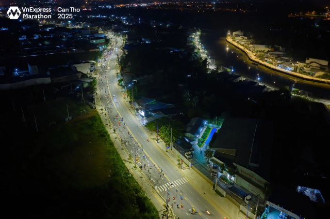 Một góc cung đường giải đấu mùa năm ngoái. Ảnh: VnExpress Marathon