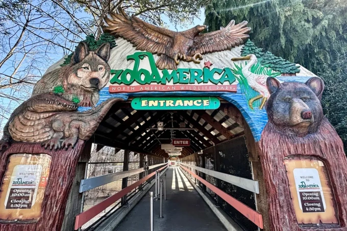 Lối vào vườn thú ZooAmerica ở Pennsylvania. Ảnh: ZooAmerica/Instagram