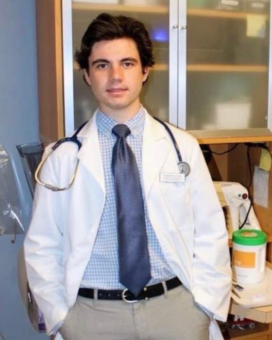 Sinh viên nha khoa 26 tuổi Conor Hylton. Ảnh: Faxon Law Group