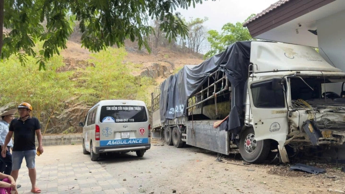 Hiện trường tai nạn. Ành: Nguyễn Tư