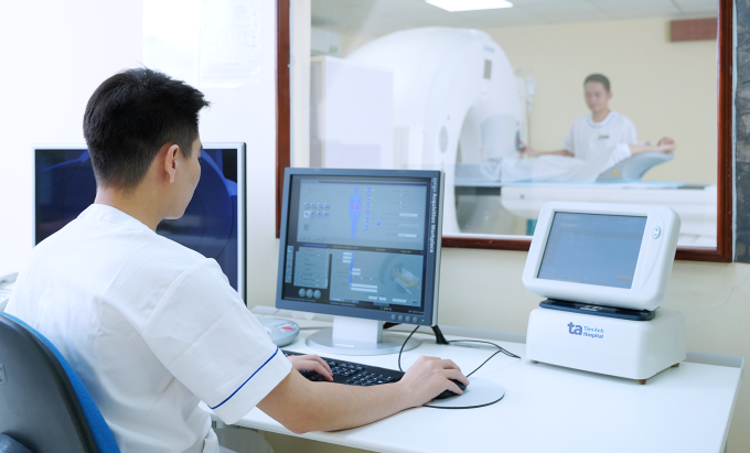 Kết quả chụp CT cho thấy tổn thương rất nặng cả ba nhánh động mạch vành chính nuôi tim. Ảnh: Bệnh viện Đa khoa Tâm Anh