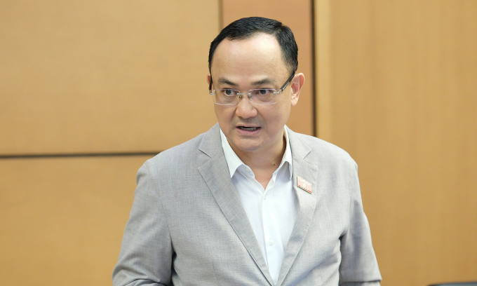 Đại biểu Nguyễn Ngọc Sơn tại phiên thảo luận chiều 9/4 Ảnh: Anh Tú