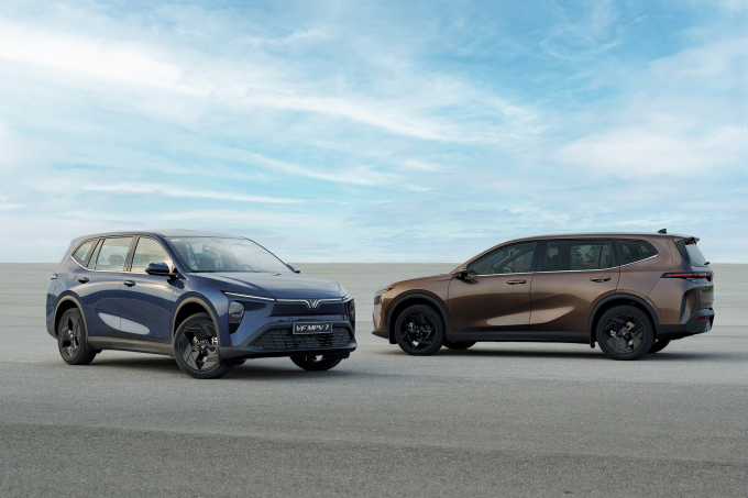 Bộ đôi VF MPV 7 với phối màu mới. Ảnh: VinFast